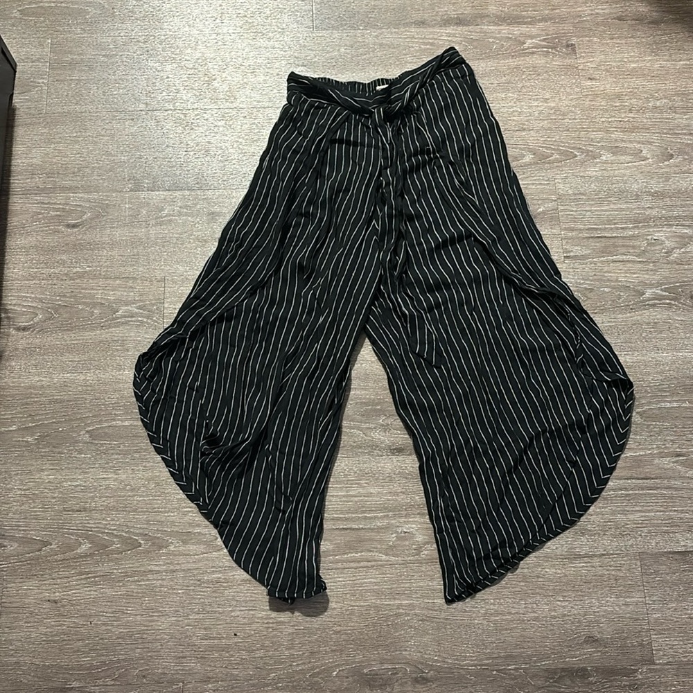 Black white and black striped Billabong Pants